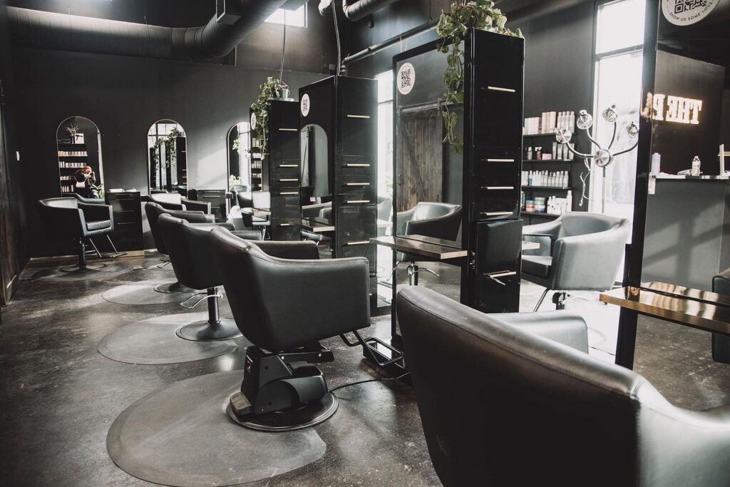 Parlour Services in Huntsville